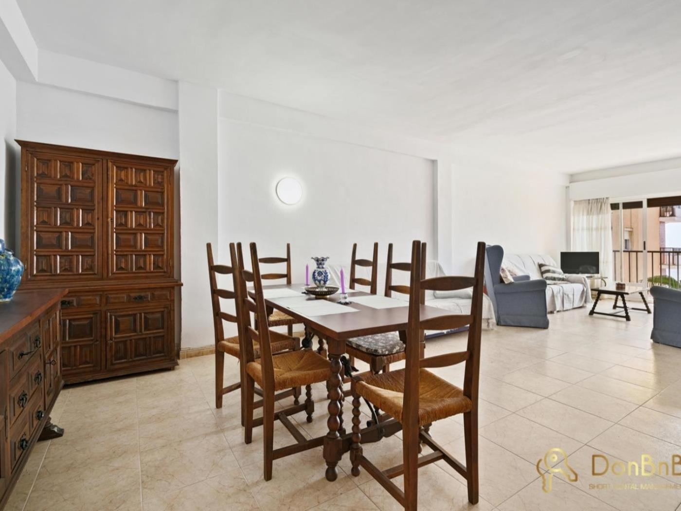 Apartamento Con Piscina En La Primera Linea De Playa De ฟูเอนฮิโรลา ห้อง รูปภาพ
