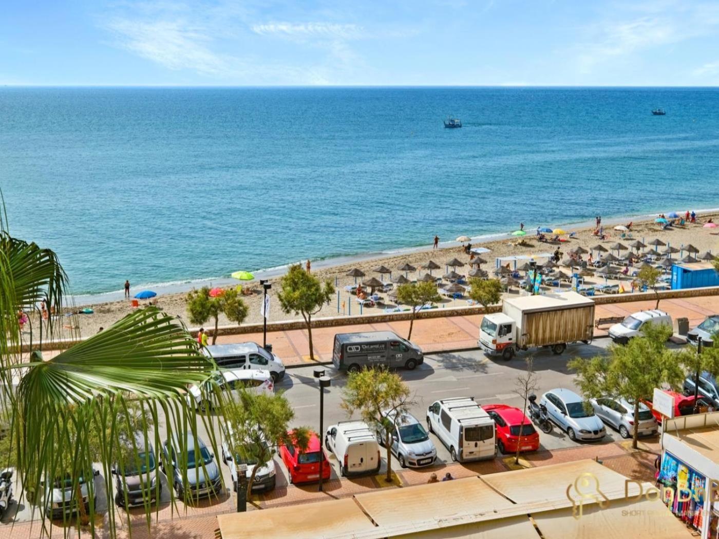 Apartamento Con Piscina En La Primera Linea De Playa De ฟูเอนฮิโรลา ห้อง รูปภาพ