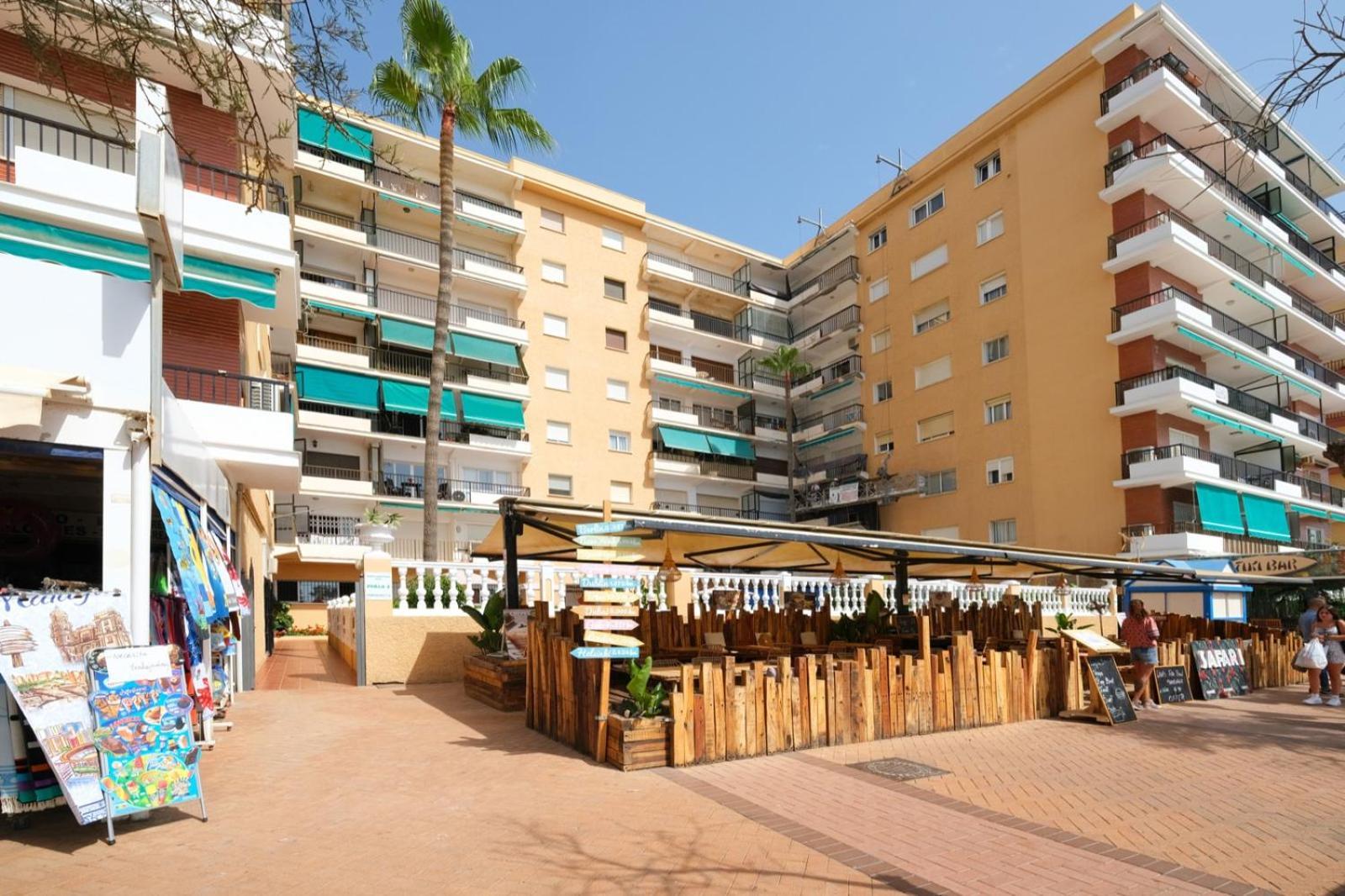 Apartamento Con Piscina En La Primera Linea De Playa De ฟูเอนฮิโรลา ภายนอก รูปภาพ